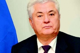 President Vladimir Voronin received the most votes, but his Communist Party lost their majority in parliament